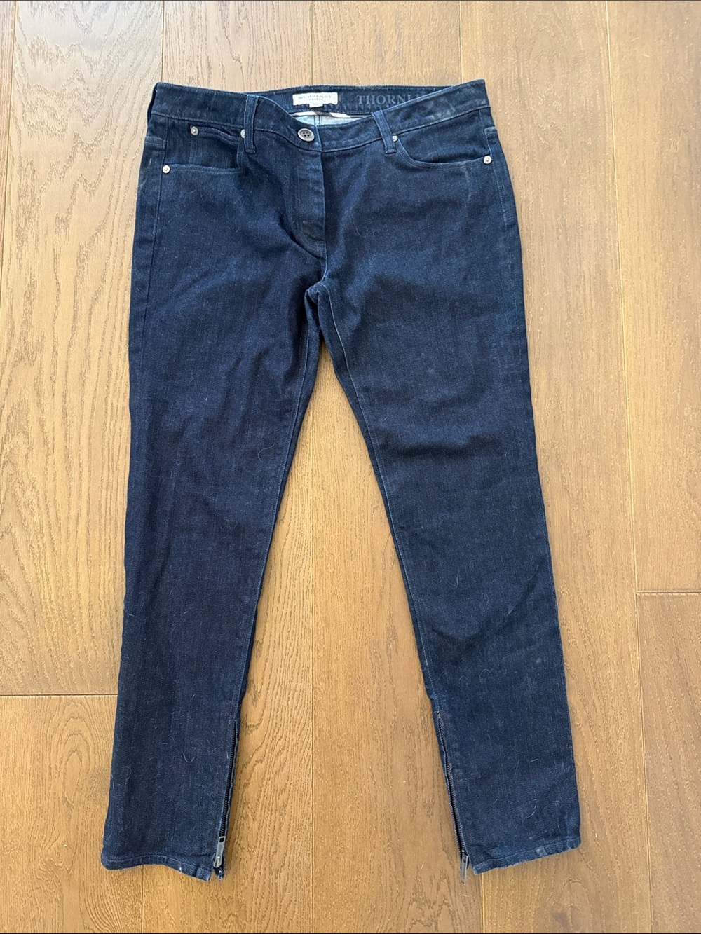 Burberry Women's Navy Skinny Jeans with Ankle Zips